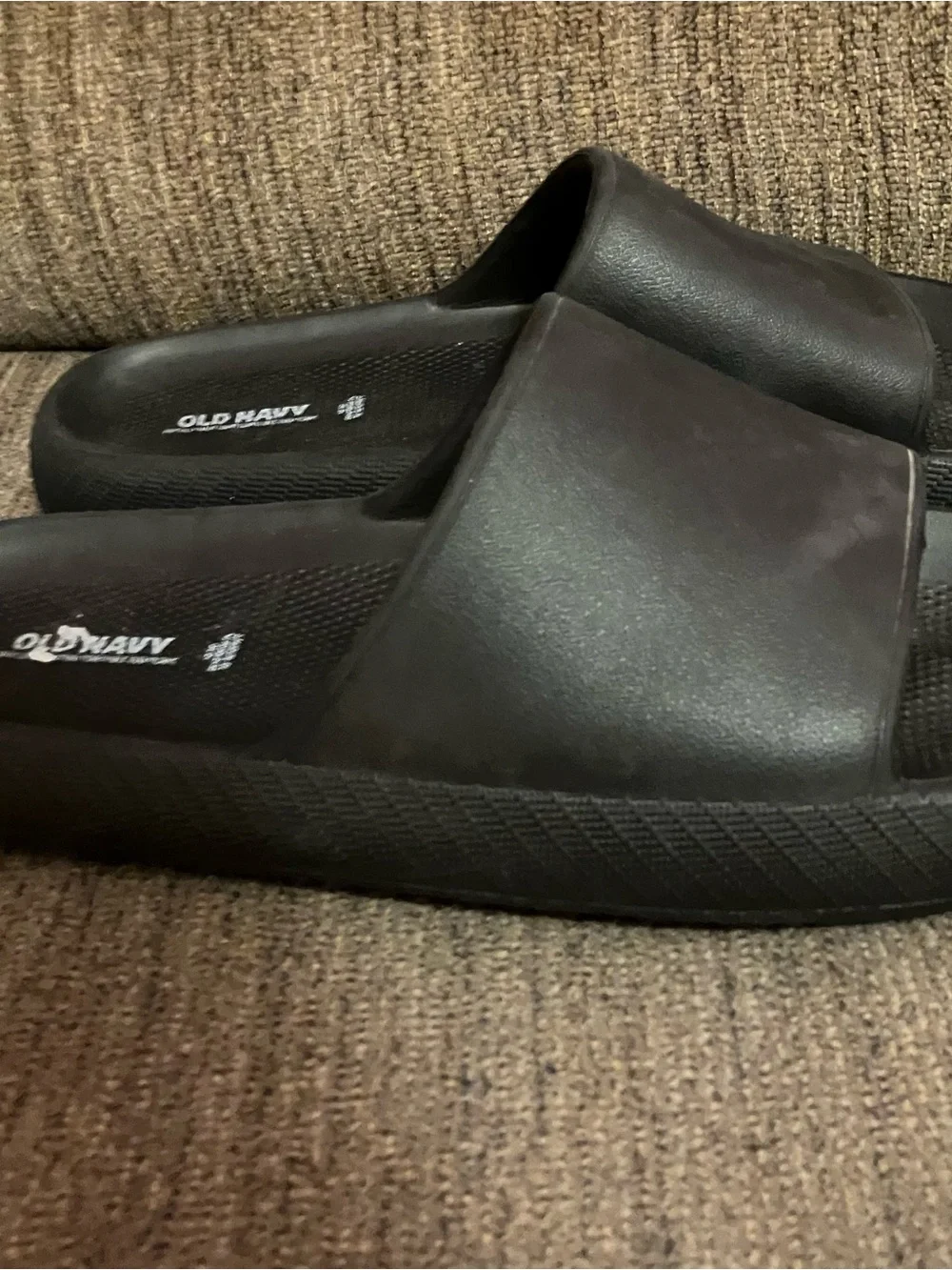 black Old Navy comfort slide sandal Size 10